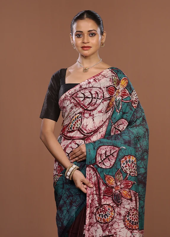 Green Printed Silk Saree Without Blouse Piece One Size