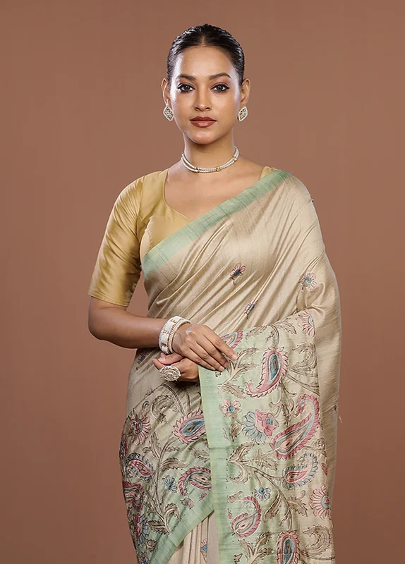 Cream Tussar Silk Saree With Blouse Piece One Size