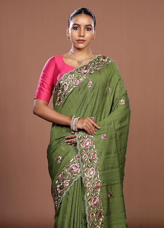 Green Tussar Silk Saree With Blouse Piece One Size