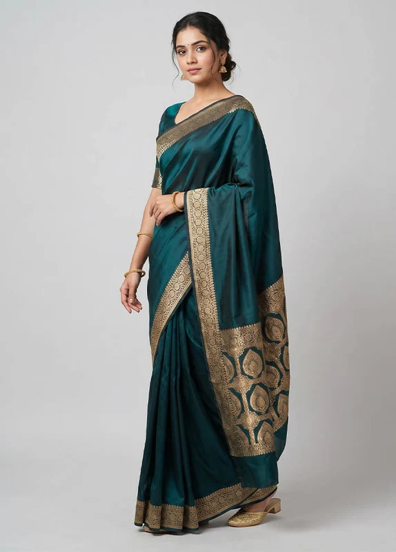 Green Banarasi Silk Saree With Blouse Piece One Size