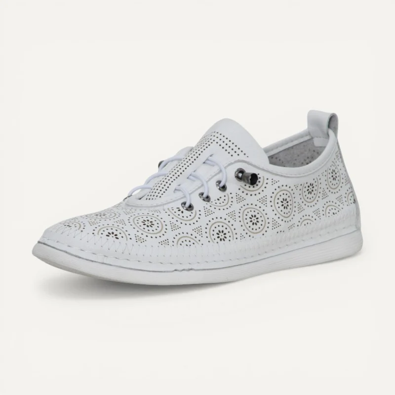 Demi White 36