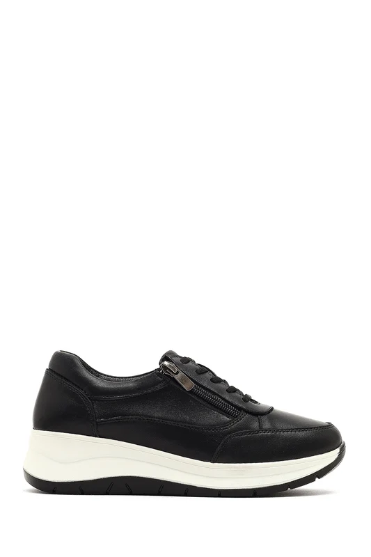 Kadın Siyah Bağcıklı Kalın Tabanlı Deri Sneaker Siyah / 38