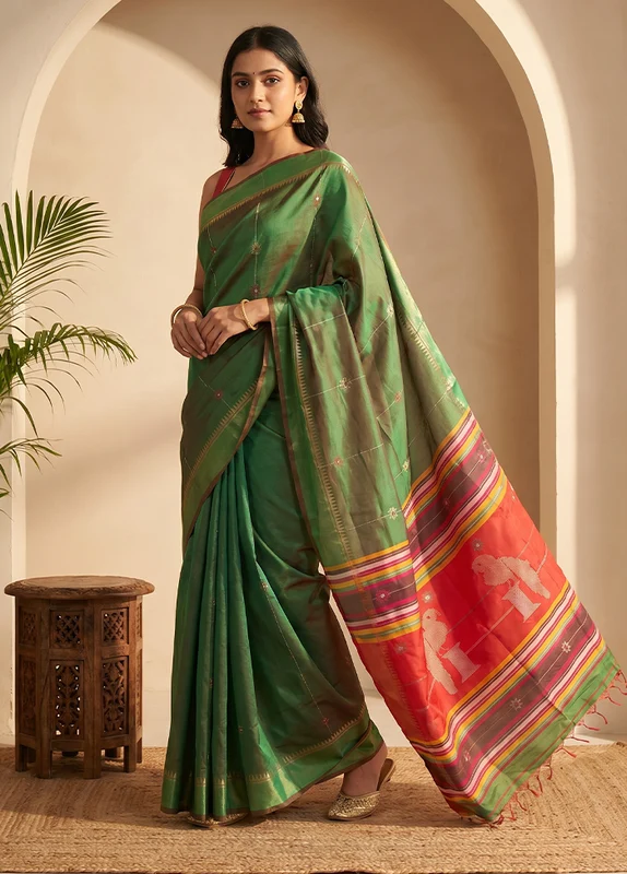 Multicolor kalakshetra Pure Silk Saree With Blouse Piece One Size