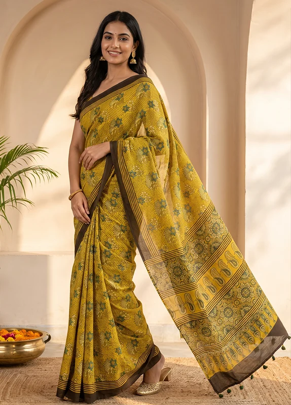 Yellow Printed Pure Silk Saree Without Blouse Piece One Size