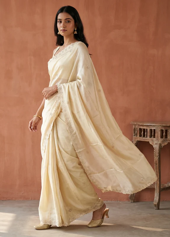 Cream Printed Pure Silk Saree Without Blouse Piece One Size