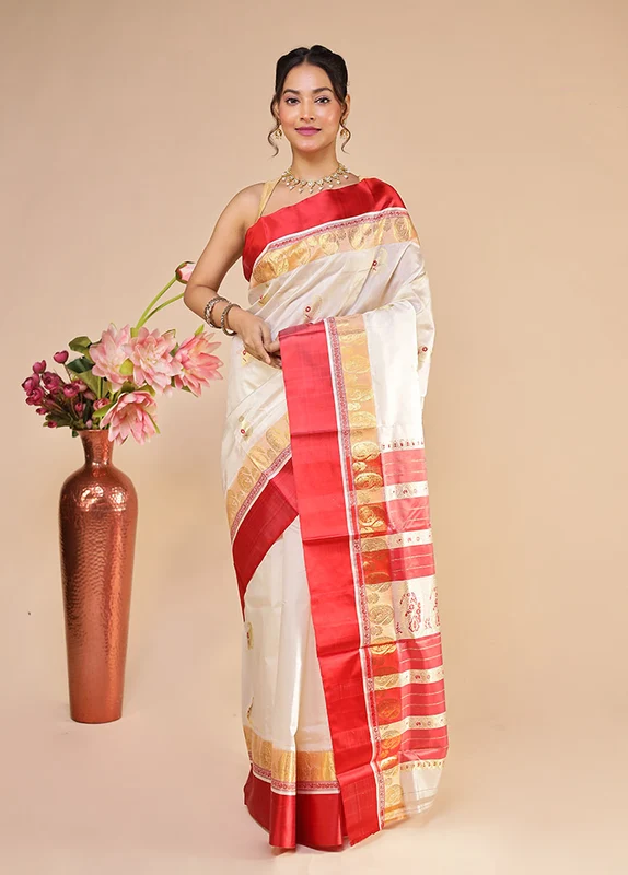 White Garad Pure Silk Saree Without Blouse Piece One Size