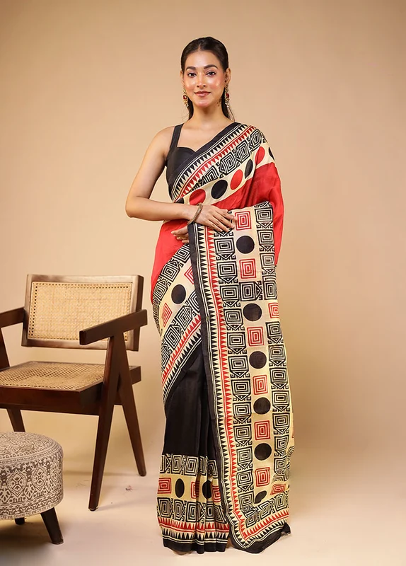 Red Printed Pure Silk Saree With Blouse Piece One Size