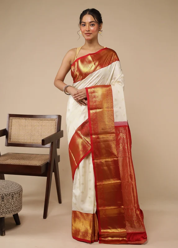 White Handloom Kanchipuram Pure Silk Saree With Blouse Piece One Size