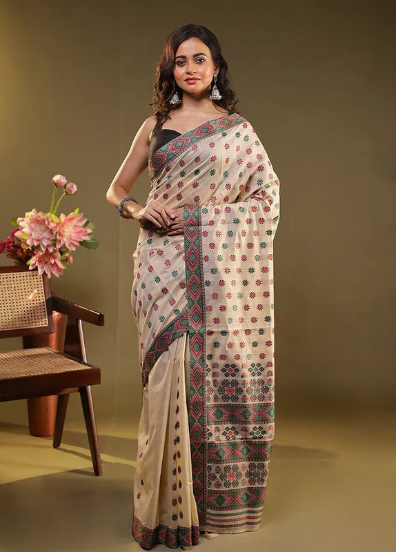 Cream Assam Silk Saree With Blouse Piece One Size