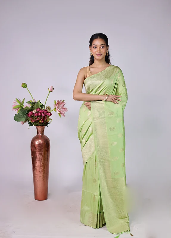 Green Dupion Silk Saree With Blouse Piece One Size