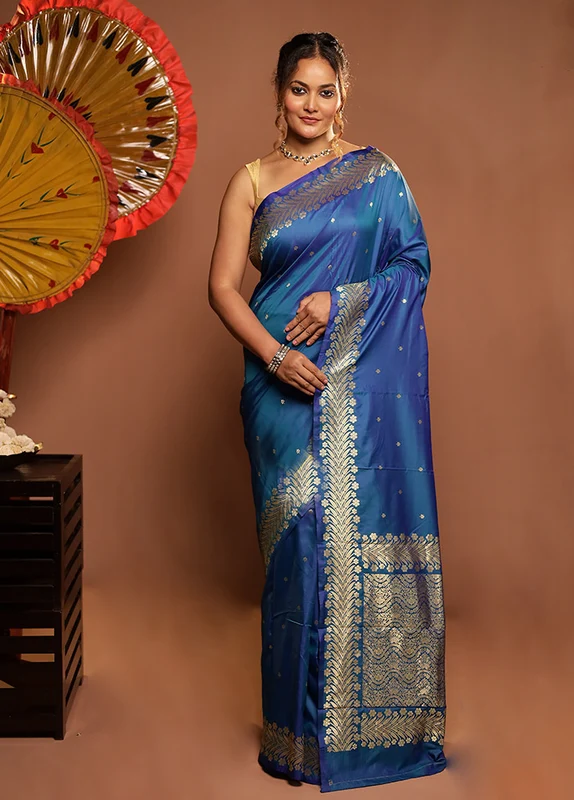 Blue Kanjivaram Silk Saree With Blouse Piece One Size
