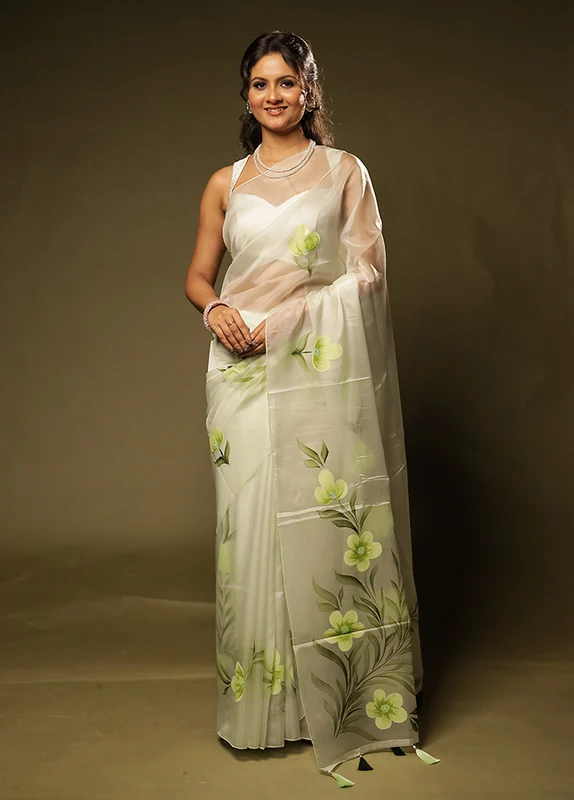 Green Organza Saree With Blouse Piece One Size
