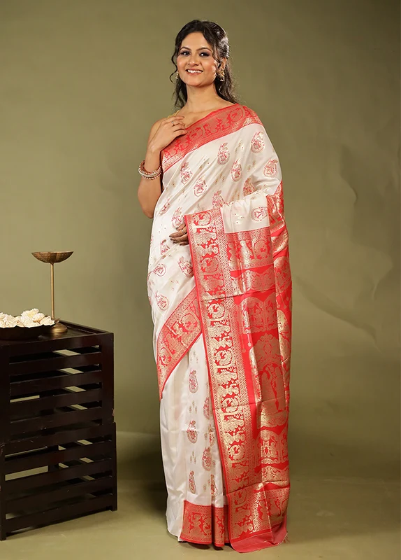 White Baluchari Silk Saree With Blouse Piece One Size