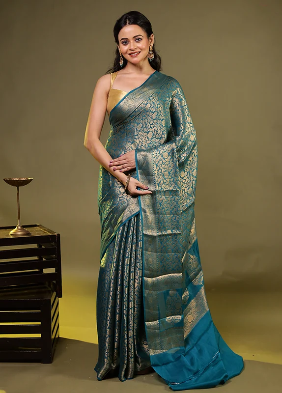 Green Handloom Pure Georgette Saree With Blouse Piece One Size