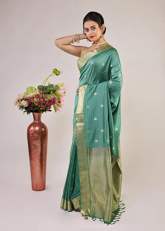 Green Kanjivaram Silk Saree With Blouse Piece One Size
