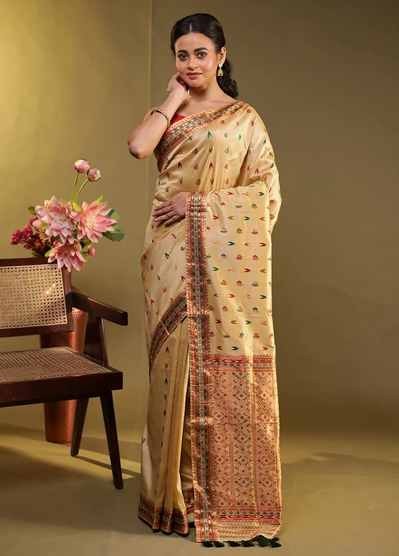 Cream Assam Silk Saree With Blouse Piece One Size