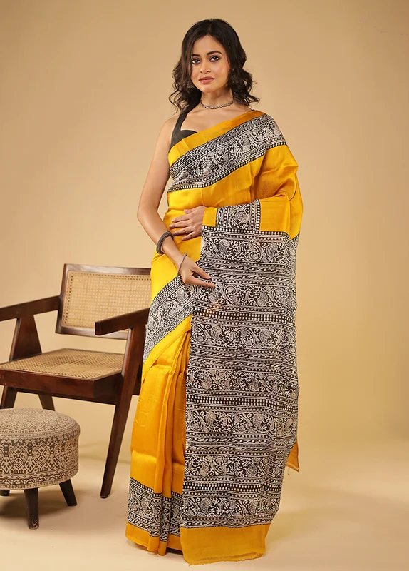 Yellow Printed Pure Silk Saree With Blouse Piece One Size