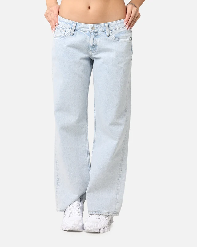 Calvin Klein Women's Extreme Low Rise Baggy Jeans Denim Light Blue 34