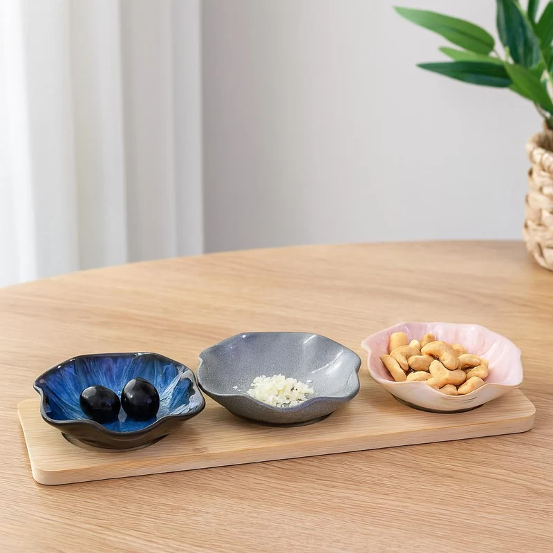 Bambusowy zestaw do serwowania z 3 porcelanowymi miseczkami