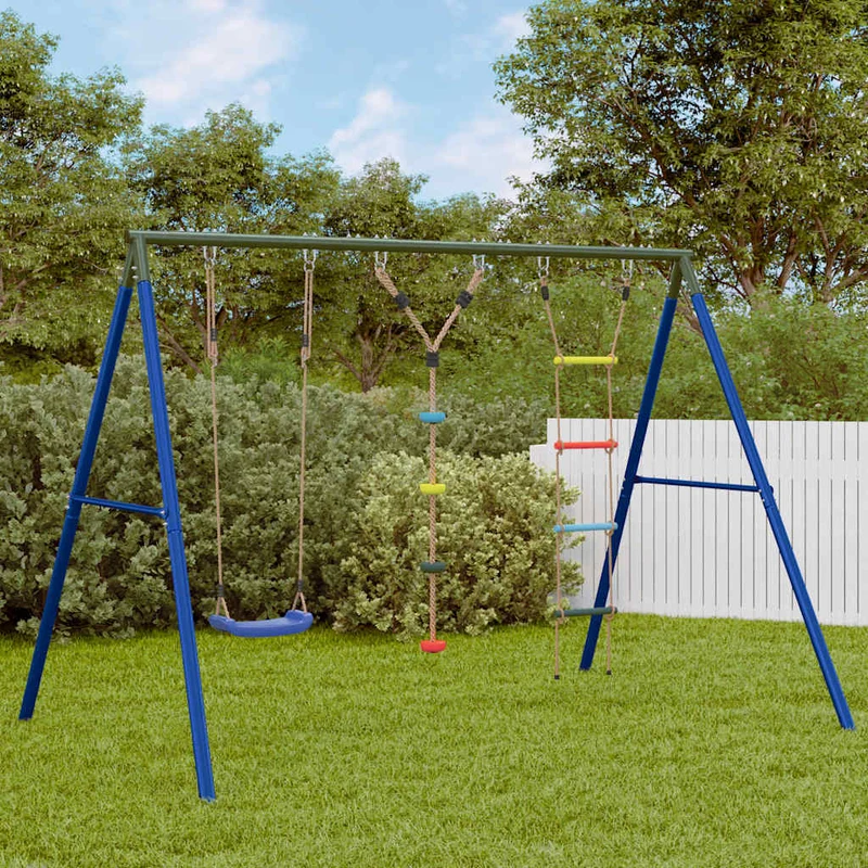 Ulkokeinusarja keinulla, tikkailla ja kiekkokeinulla