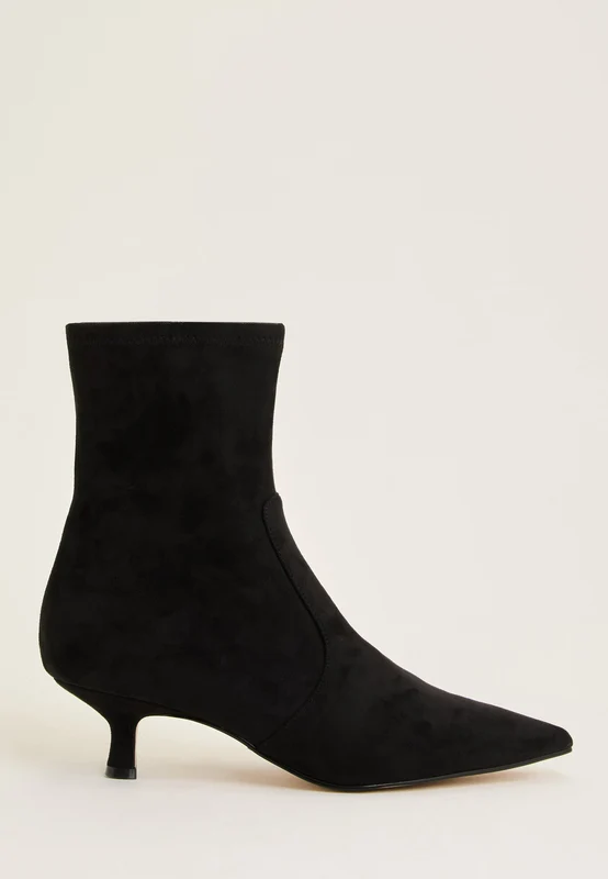 Checklist Heeled Bootie 36