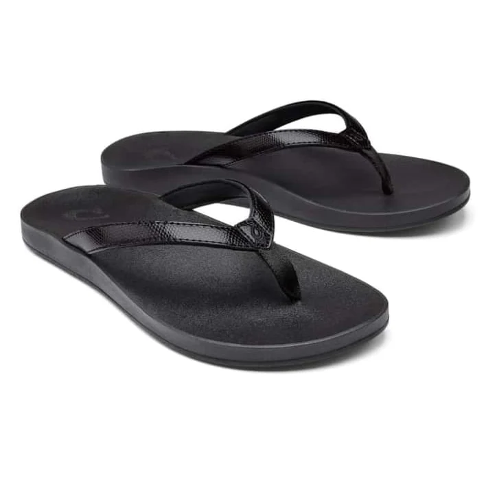 Olukai Women's Puawe Sandal BLACK/BLACK / 7