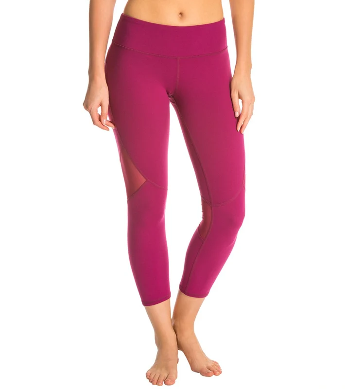 Alo Go Yoga Capri Berry / L