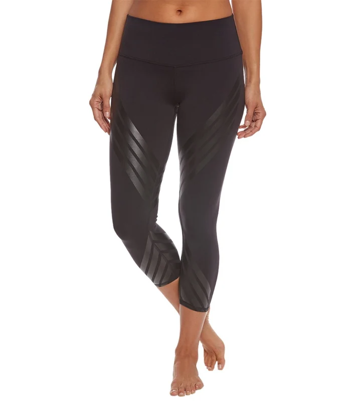 Alo Yoga Printed High Waisted Airbrush Yoga Capris Black/Black Tryst / M