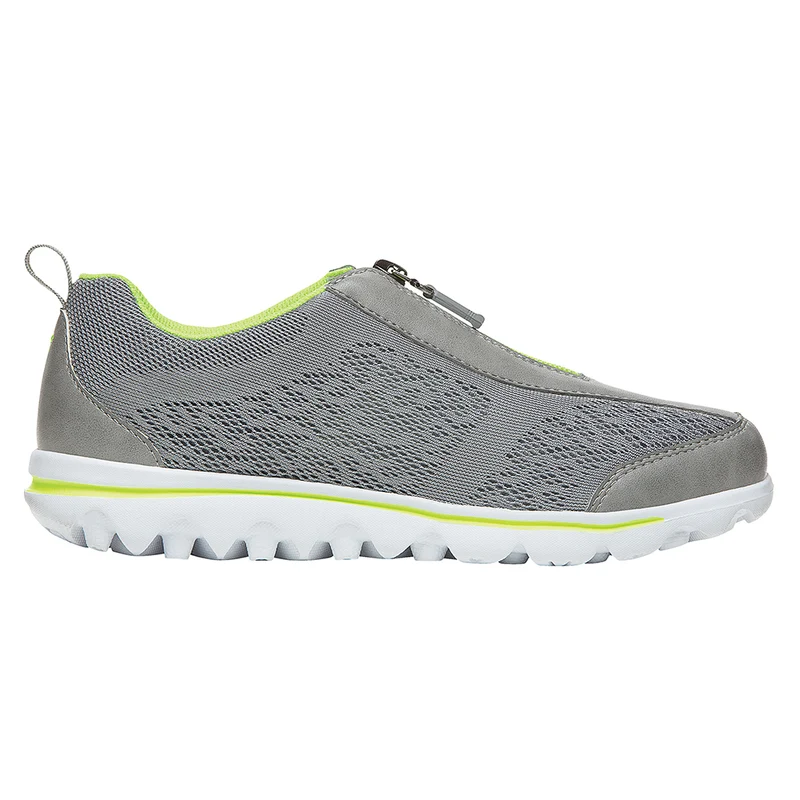 TravelActiv Slip On Sneakers 7 / Narrow