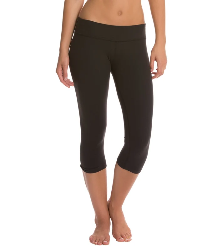 Beyond Yoga New Classic Yoga Capris Black / M