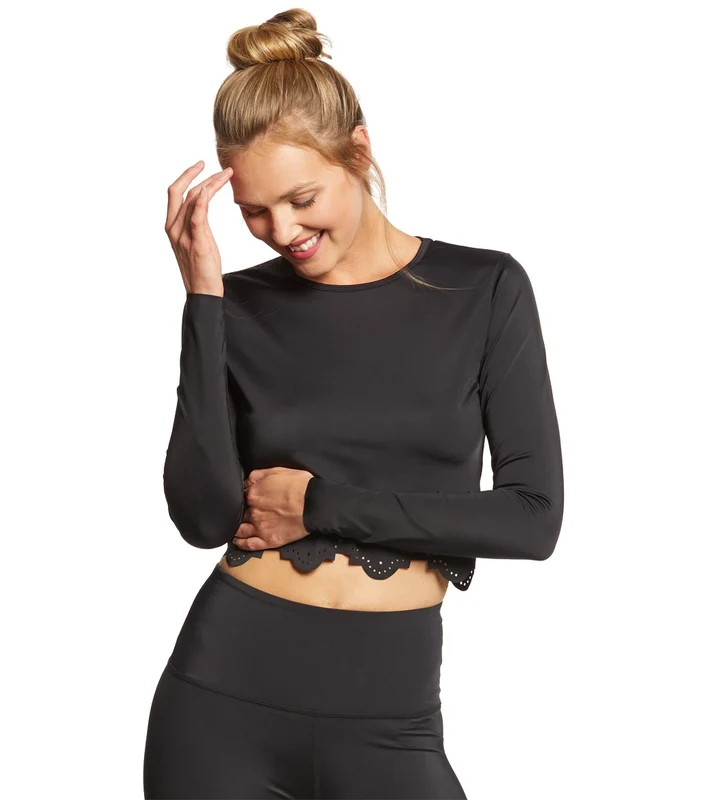 Beyond Yoga Cruz Scalloped Cropped Long Sleeve Top Black / XL