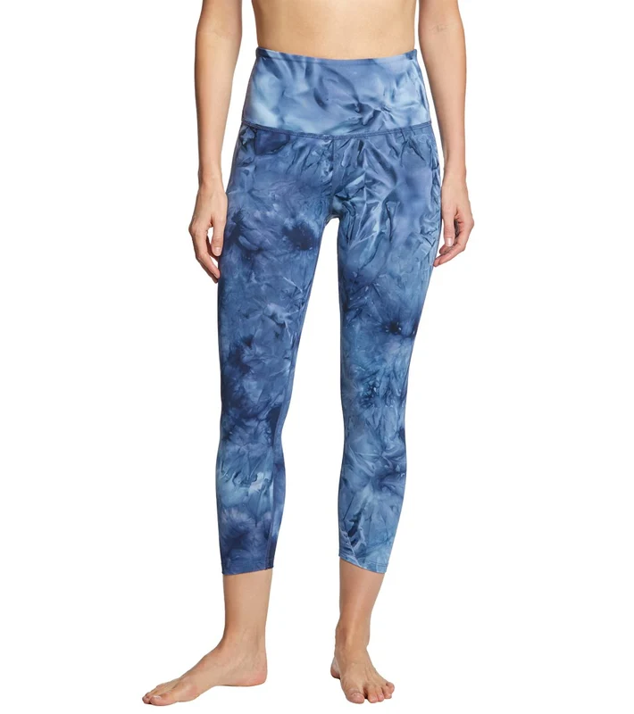 Beyond Yoga Smokeshow High Waisted Yoga Capris Outlaw Navy Smoke / M