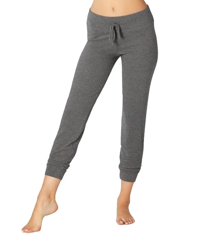 Beyond Yoga Lounge Around 7/8 Joggers Mid Heather Gray / L
