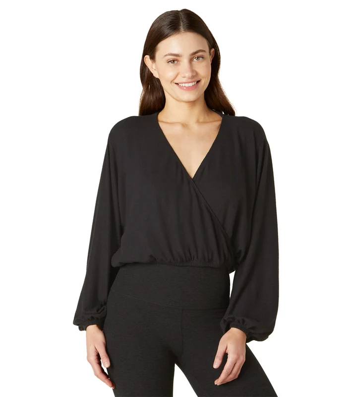 Beyond Yoga Wrapped Up Pullover Black / XL