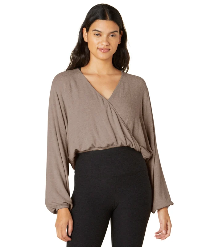 Beyond Yoga Wrapped Up Pullover Fawn / XS