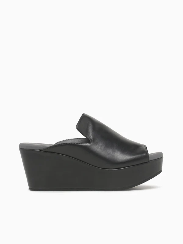 Whisper Black Leather Black / 6.5 / M