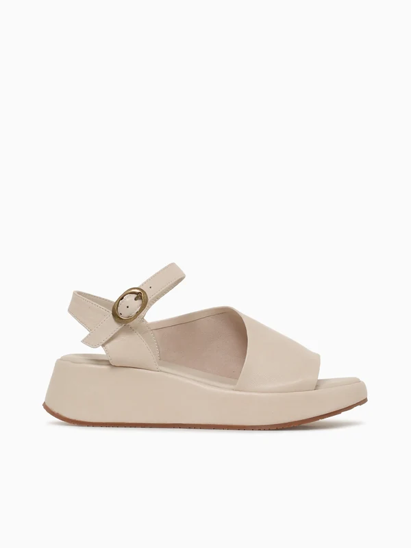 Etta White Sand Leather Other / 8 / M