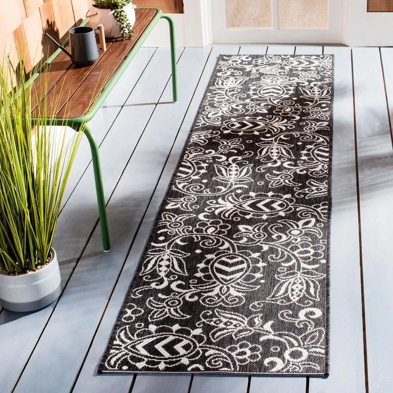 Safavieh Beach House 246 Rug, BHS246 Black / Light Grey / 2'-2" X 8'