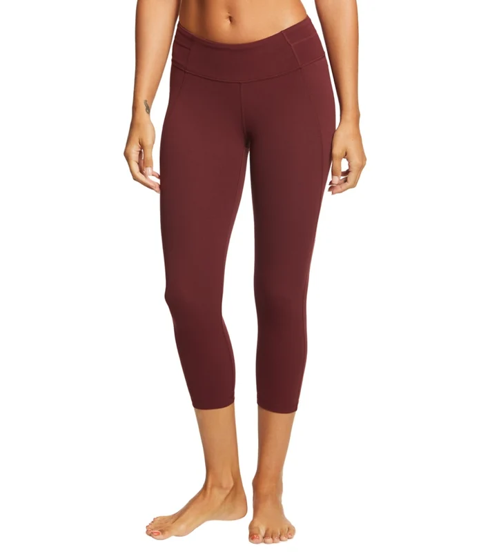 prAna Momento Yoga Capris Black Cherry / XS