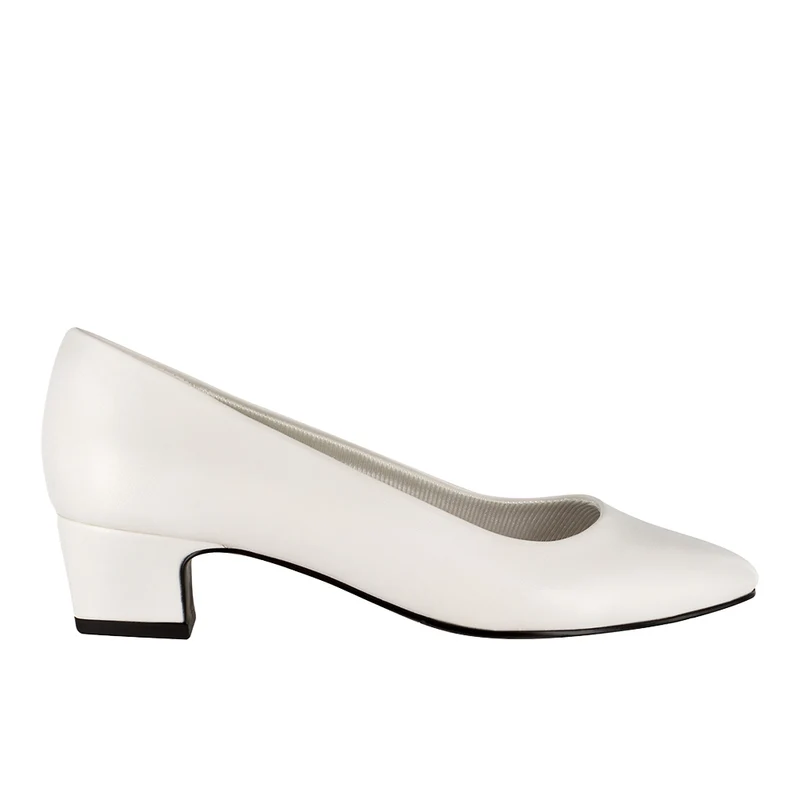 Prim Round Toe Block Heel Pumps 9.5 / Narrow