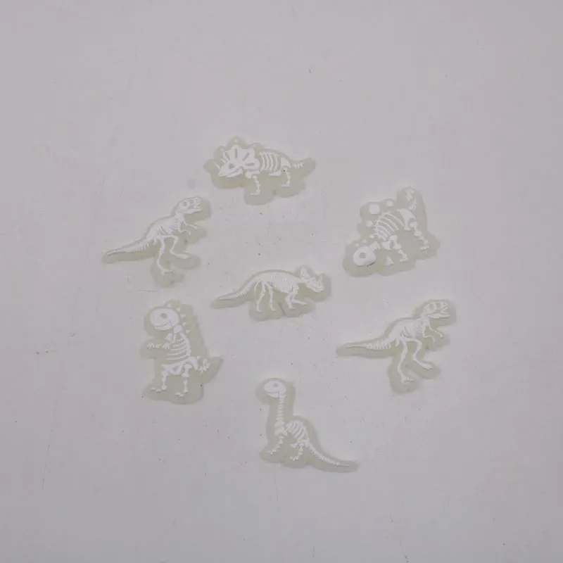 Aplique Esqueleto Dinossauro Emborrachado 27Mm Com 05 Peças 103 - Colorido
