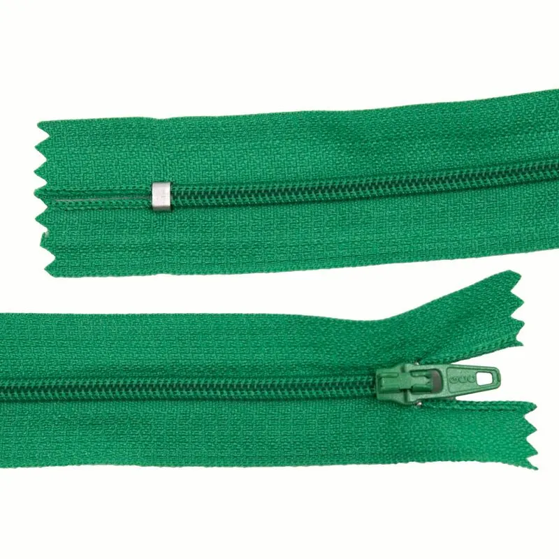Zíper Comum 30Cm Em Nylon Com 01 Unidade 469 - Verde Bandeira