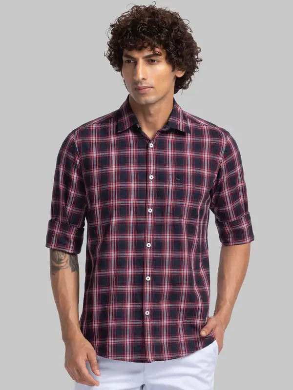 Parx Men Blue Slim Fit Checks Casual Shirt 42 / Blue