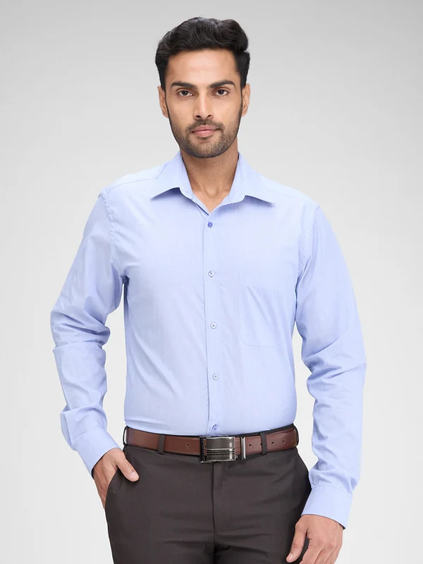 Raymond Men Blue Slim Fit Solid Formal Shirt 44 / Blue