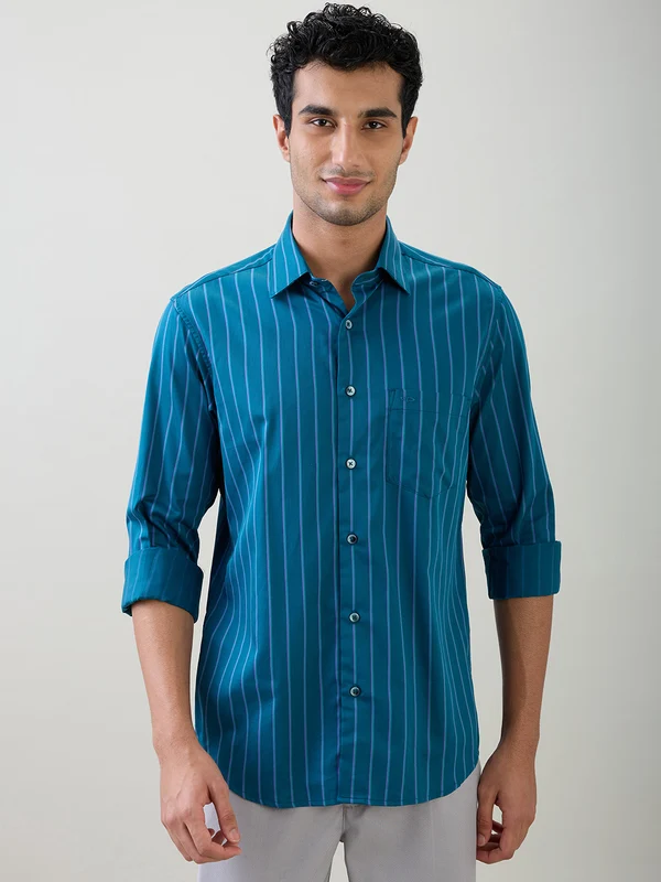 Colorplus Men Blue Regular Fit Striped Casual Shirt S / Blue