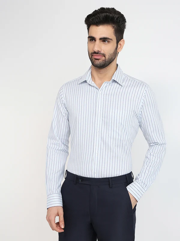 Raymond Men Blue Slim Fit Striped Formal Shirt 44 / Blue
