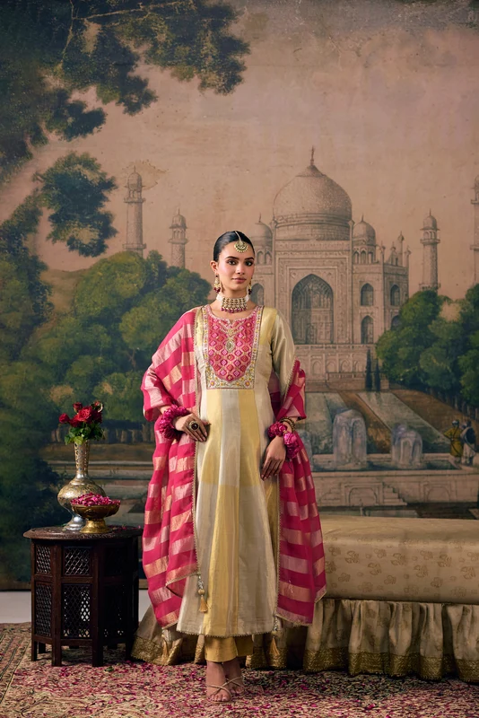 Rani Pink Tissue Solid With Patola Printed Three Piece Set XXL