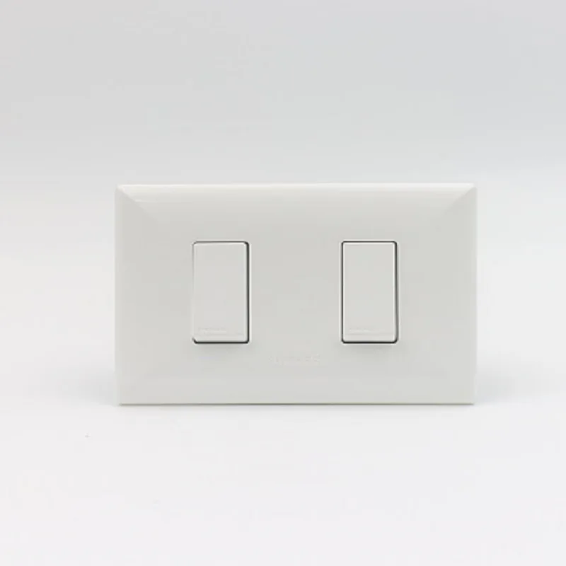 INTERRUPTOR CONMUTADOR DE 3 VIAS DOBLE SINTHESI S17 PLACA BLANCA Y DADOS BLANCOS