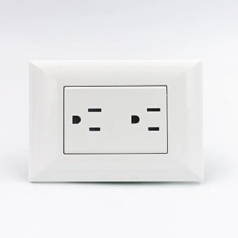 TOMACORRIENTE DUPLEX AMERICANO CON TIERRA SINTHESI S22 PLACA BLANCA Y DADOS BLANCOS