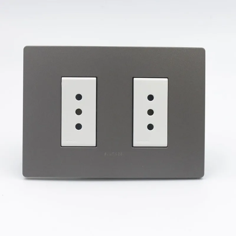 TOMACORRIENTE DOBLE 3 EN LINEA SINTHESI S33 PLACA PIEDRA Y DADOS BLANCOS 89400180